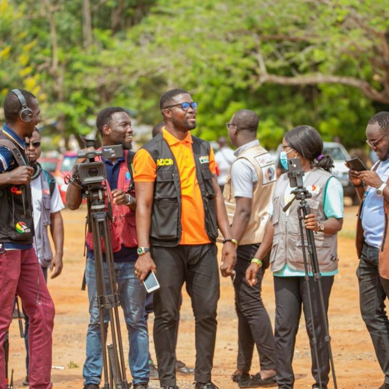 Apply Now: Story Production Grants for Journalists in West Africa!